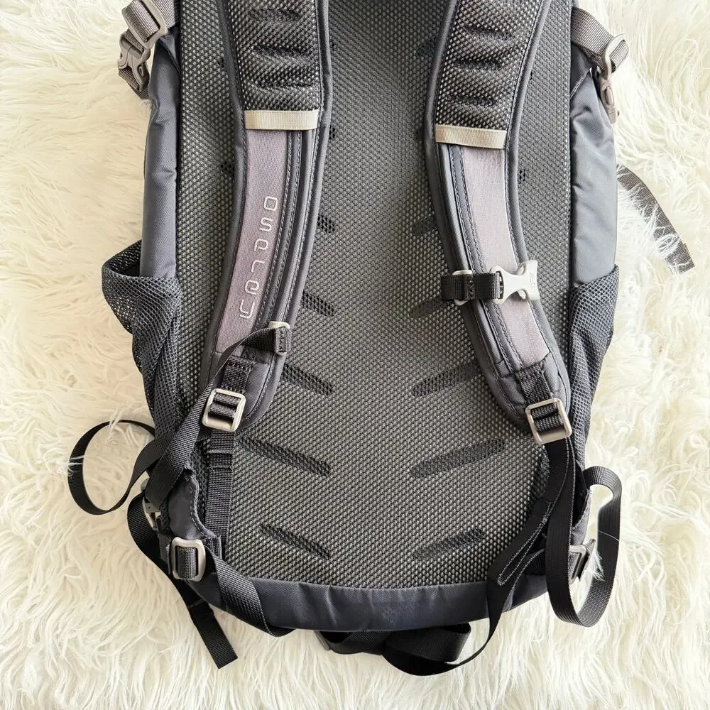 Osprey Daylite Plus Backpack in Black featuring a front stash pocket - Picture 7 of 14